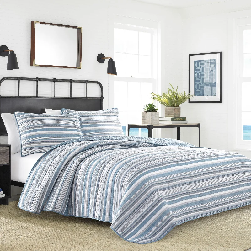 Nautica Jettison Quilt Set In Grey Blue