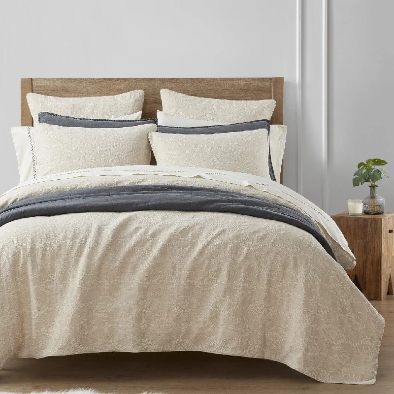 Tempe Matelassé Bedding Set