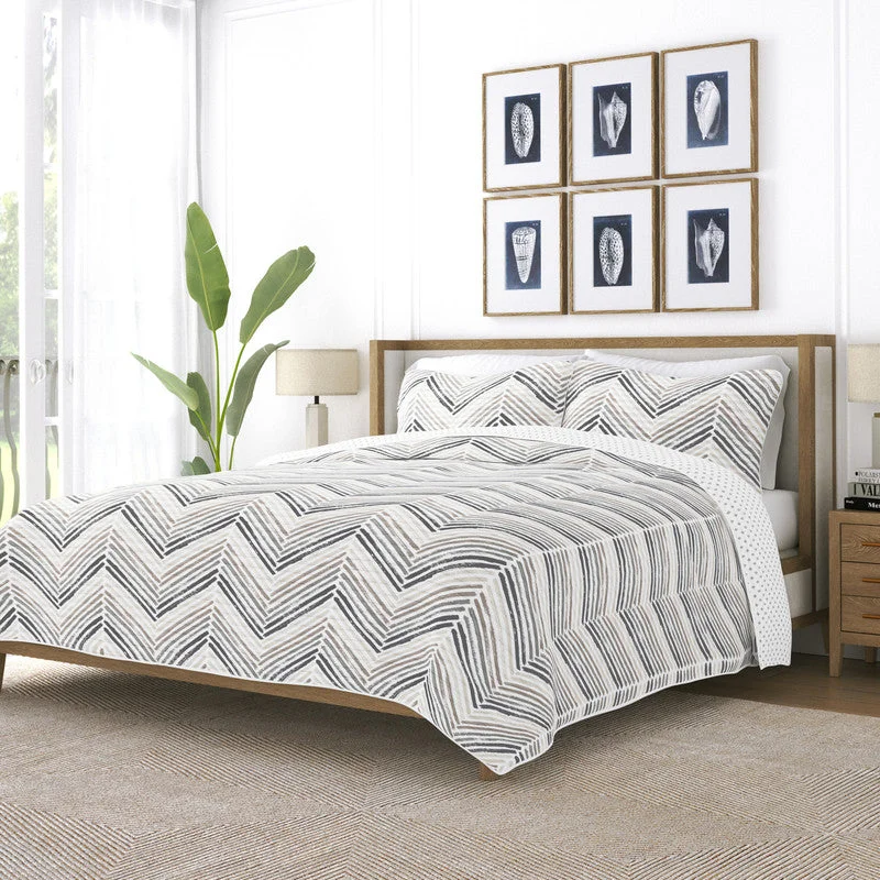 Painted Chevron Light Gray Reversible Pattern Quilt Coverlet Set Ultra Soft Microfiber Bedding