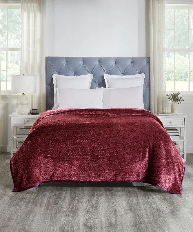 Home Essentials Style Me Jacquard Double Blanket, 290GSM, Ruby