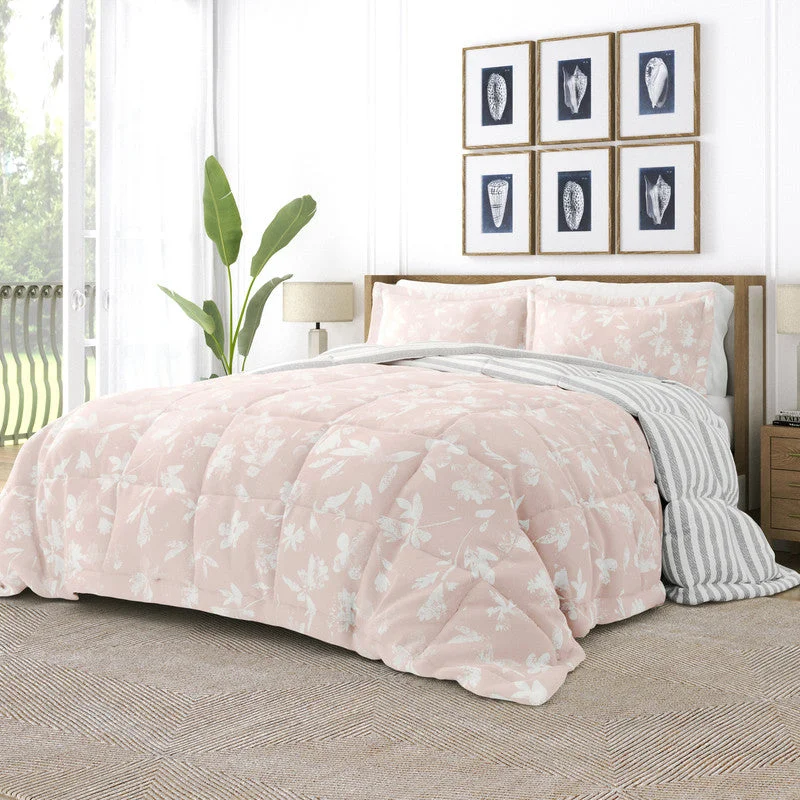 Pressed Flowers Pink Reversible Pattern Comforter Set Down-Alternative Ultra Soft Microfiber Bedding, King/Cal-King