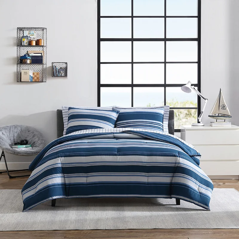 Nautica Lakeview Full/Queen Reversible Comforter And Sham Set