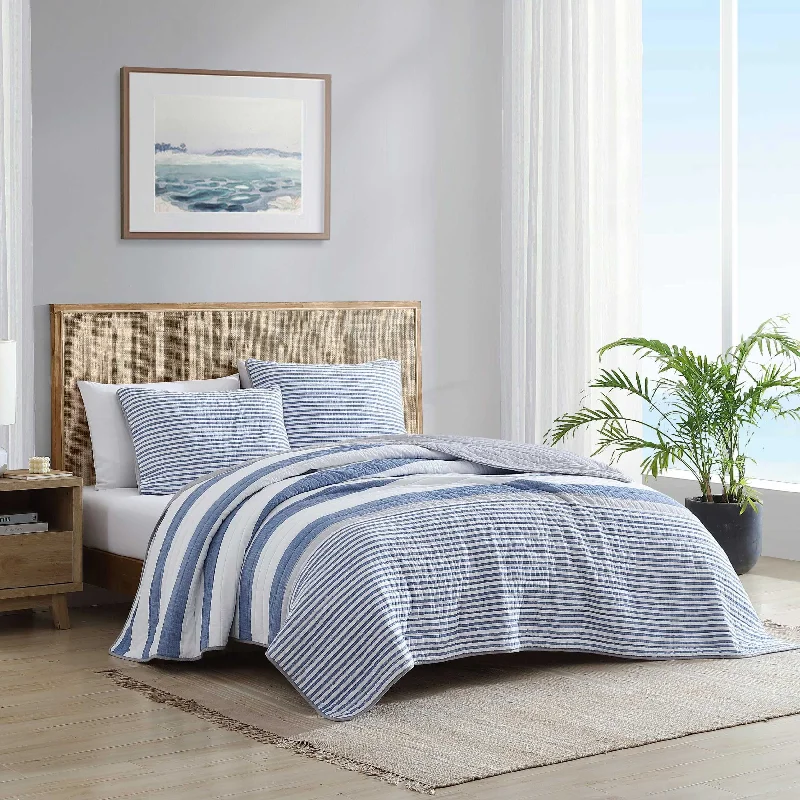 Nautica Fairwater Blue Full/Queen Quilt & Sham Set