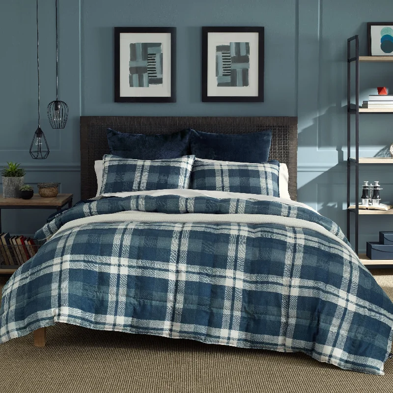 Nautica Crossview  Comforter & Sham Set In Navy Plaid