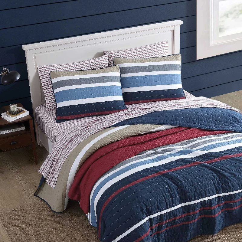 Nautica Bradford Navy Twin Quilt & Sham Set