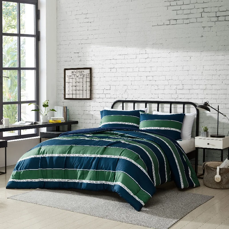 Nautica Bellcastle Navy Full/Queen Comforter-Sham Set