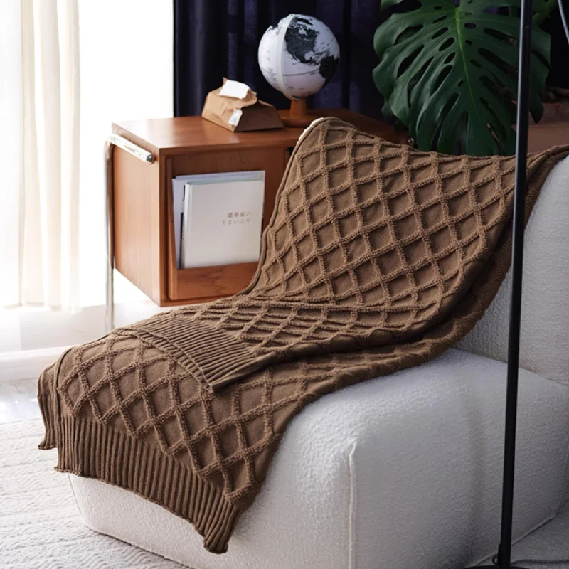 Luxurious Diamond Weave Throw Blanket