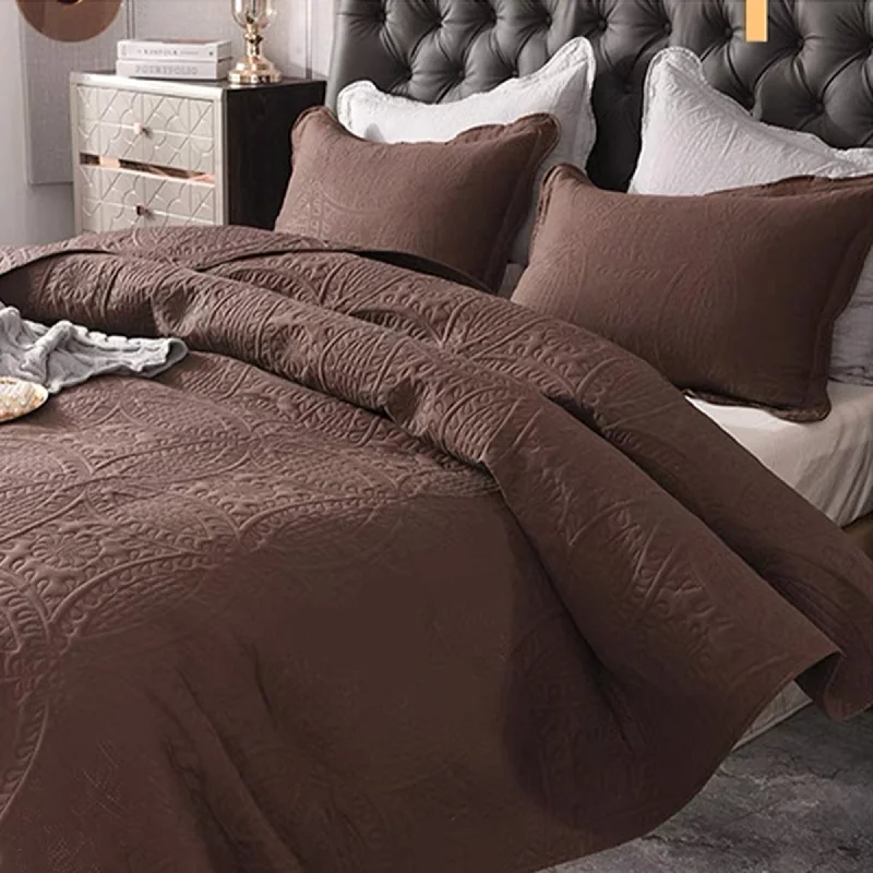 Rich Espresso Quilt Set