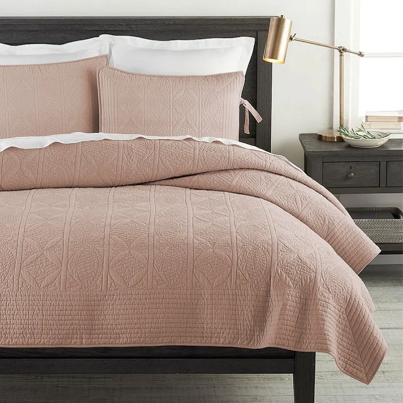 Bohemian Floral Embossed Quilt Set