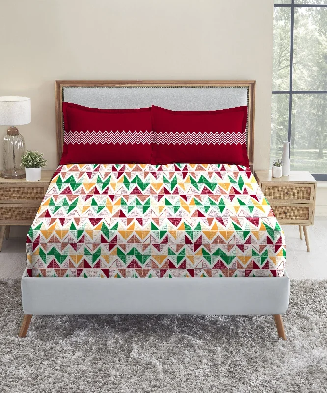 Urban Comfort Trippy Triangles Red Queen Bedsheet With 2 Pillow Cover, 144TC, 100% Cotton, Multicolor