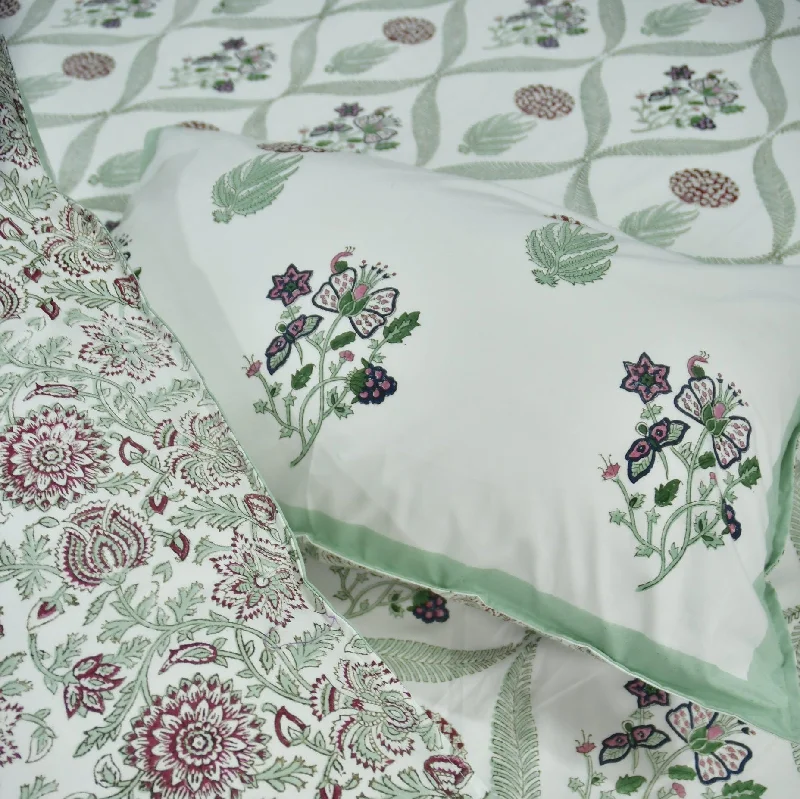 Butterfly and Floral Bedsheet - Luxurious Comfort