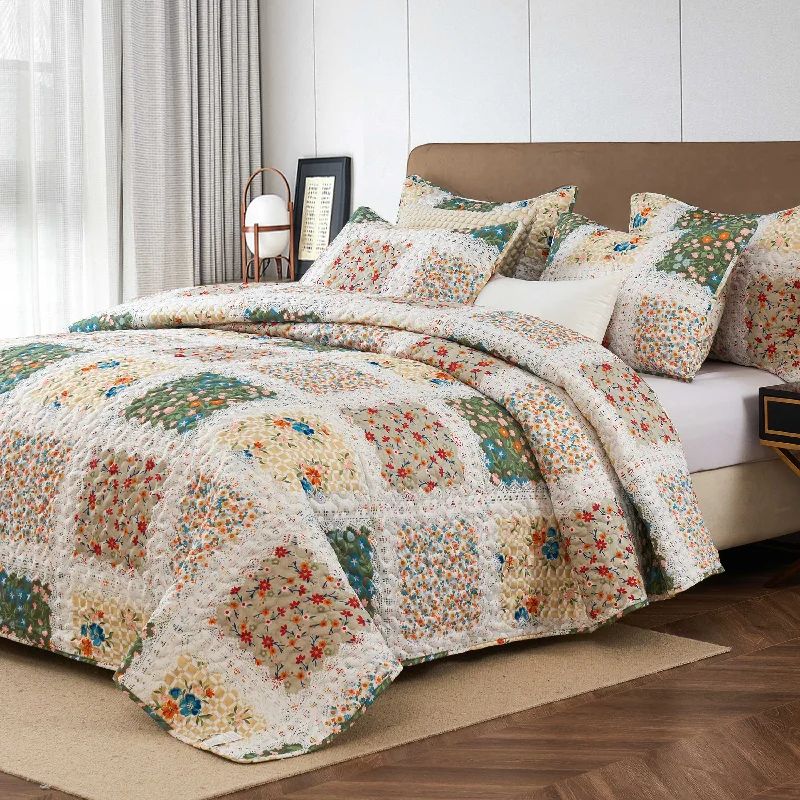 Boho Floral Patchwork Quilt Set